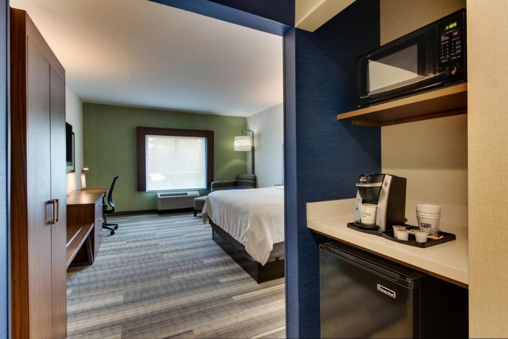 Room image 2